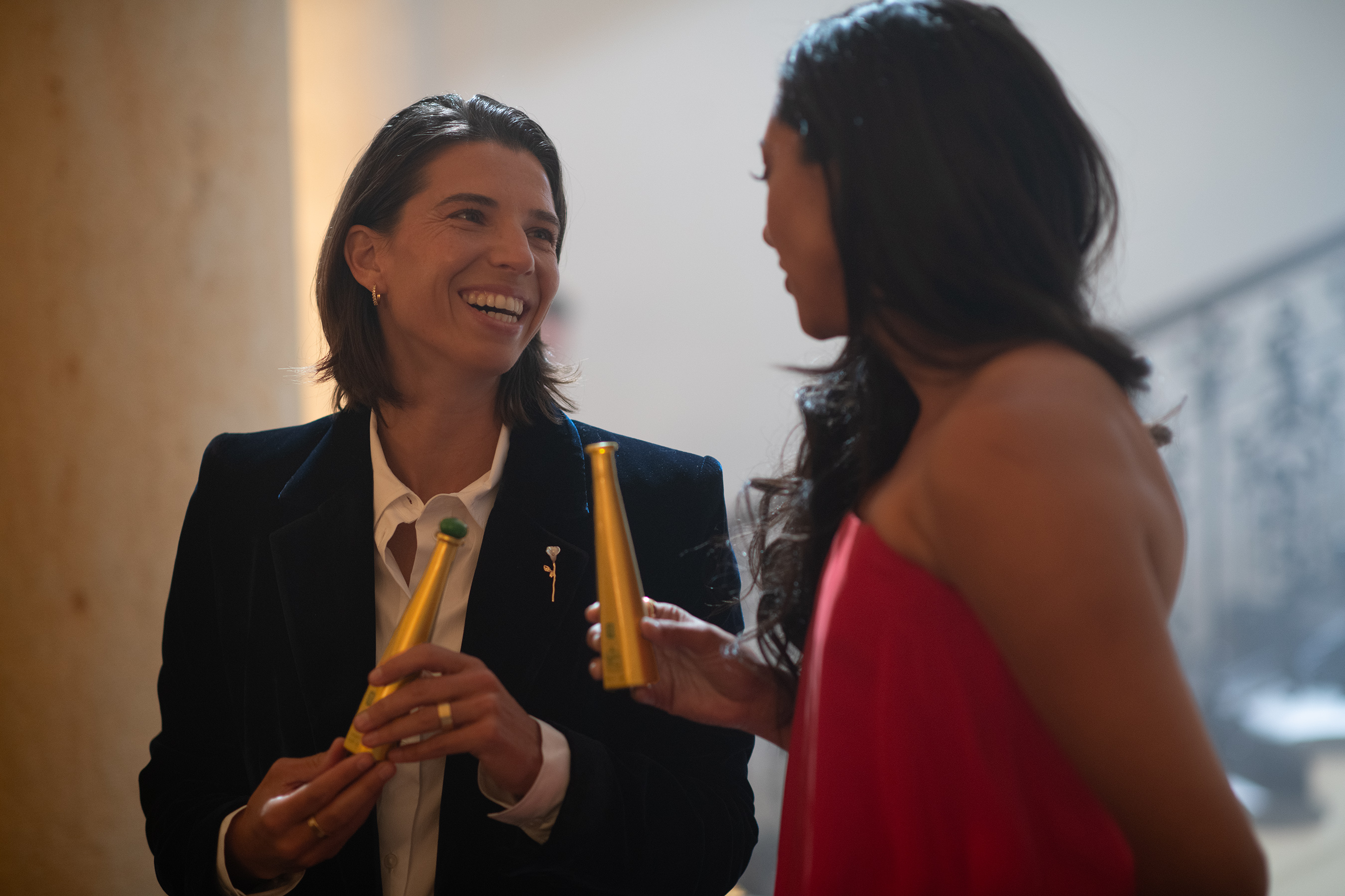 The film also features fellow champions Tobin Heath (USA, 2015 & 2019) and Christen Press (USA, 2015 & 2019), athletes who know firsthand the exhilaration of lifting that sought-after trophy. The film also features fellow champions Tobin Heath (USA, 2015 & 2019) and Christen Press (USA, 2015 & 2019), athletes who know firsthand the exhilaration of lifting that sought-after trophy.